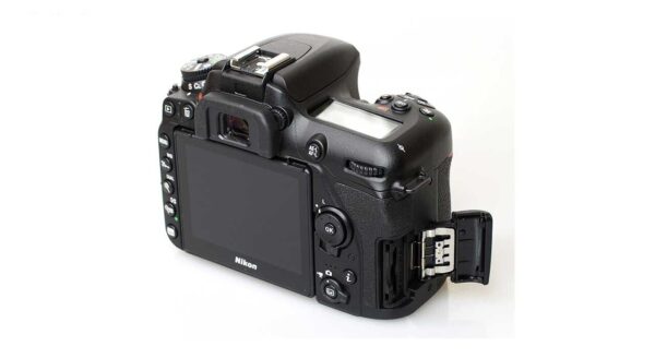 دوربین دیجیتال نیکون مدل D7500 به همراه لنز 18-140 میلی متر VR AF-S DX